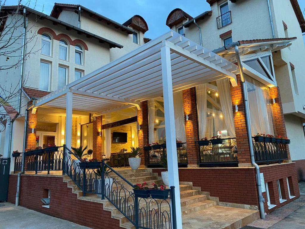 Allegria Hotel Spa Baile 1 Mai Exteriör bild
